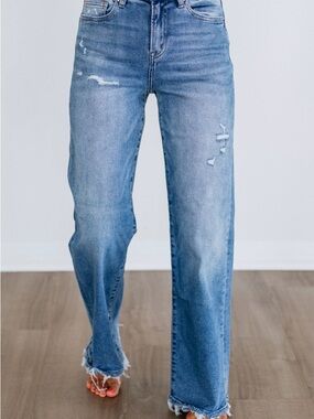 Risen Light Blue High-Rise cropped Leg Jeans size 29